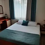 самостоятелни елинор Guest house