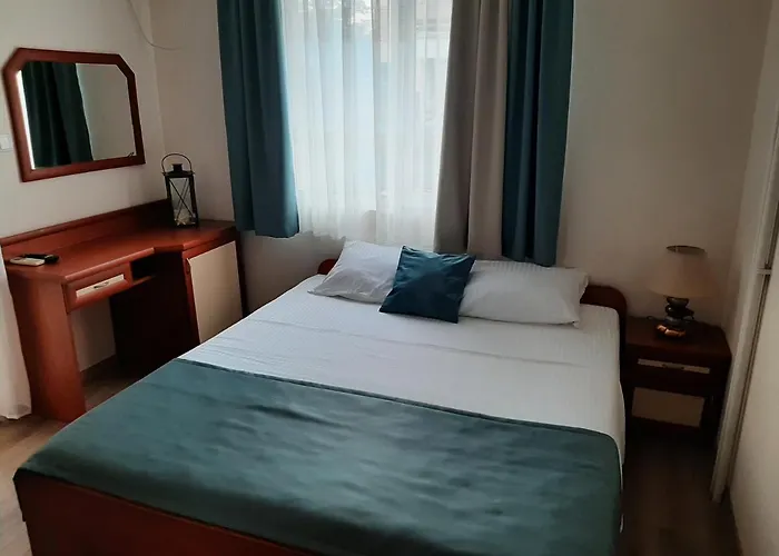 самостоятелни елинор Къща за гости